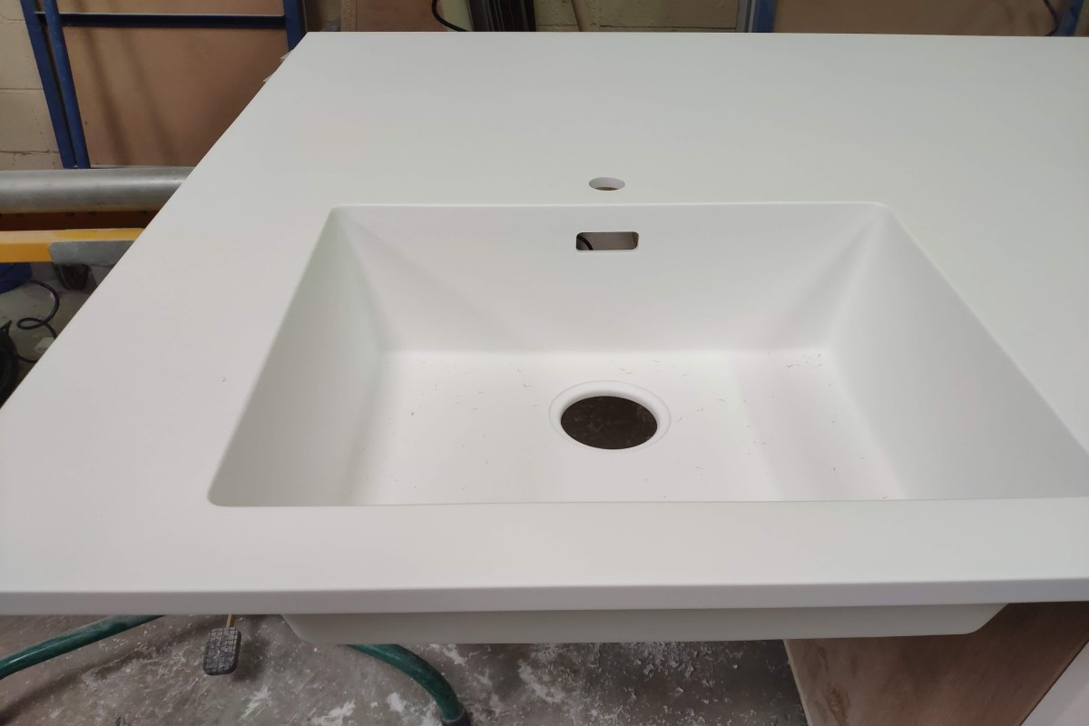 images/galeria/4 SOLID SURFACE/8.jpg